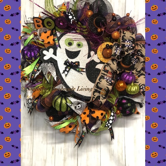 Ghost Wreath Boo! - Picture 4 of 5
